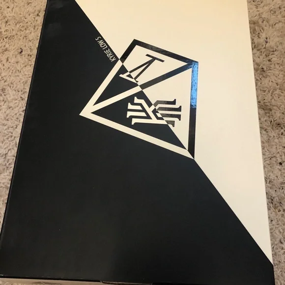 Nike Men's Kyrie Low 5 Black, White, and Red Basketball Shoes - Picture 8 of 10